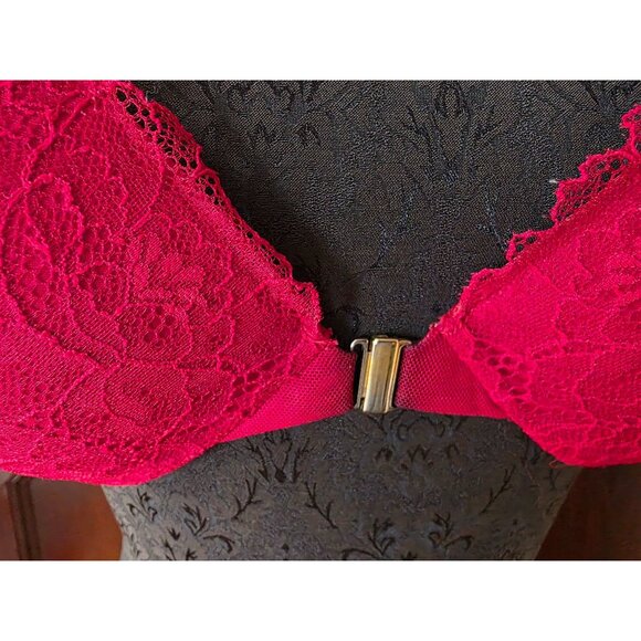 Victorias Secret 36D Sexy Uplift Plunge Bra Red Lace With Front Closure - Picture 3 of 6